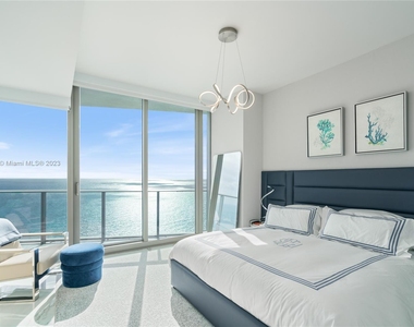 15701 Collins Ave - Photo Thumbnail 3