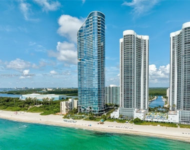 15701 Collins Ave - Photo Thumbnail 4