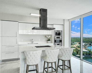 300 Sunny Isles Blvd - Photo Thumbnail 6