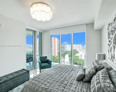 300 Sunny Isles Blvd - Photo Thumbnail 11