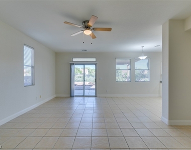 3880 Villeroy Avenue - Photo Thumbnail 15