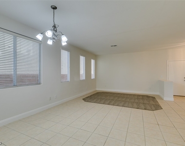 3880 Villeroy Avenue - Photo Thumbnail 14