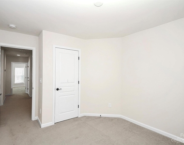 2559 Royal York Avenue - Photo Thumbnail 28