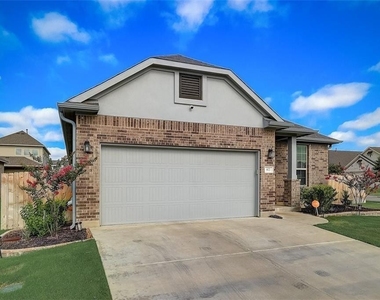 877  Centerra Hills Cir - Photo Thumbnail 1