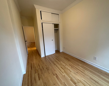 210 East 83rd Street - Photo Thumbnail 2