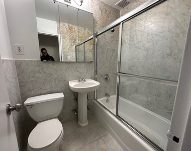 210 East 83rd Street - Photo Thumbnail 7
