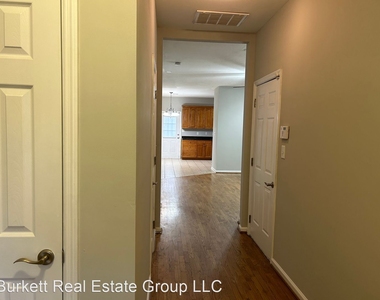 2205 River Park Ct. - Photo Thumbnail 13