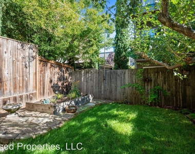 6814 N Pittsburg Avenue - Photo Thumbnail 14