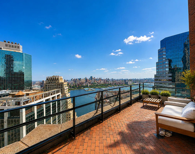 75 Wall Street - Photo Thumbnail 1