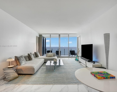 15701 Collins Ave - Photo Thumbnail 3