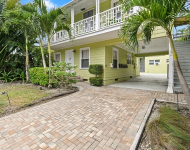 1713 Florida Avenue - Photo Thumbnail 2