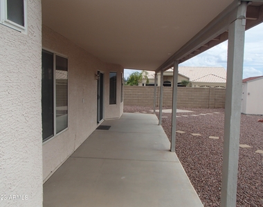 8355 W Village Drive - Photo Thumbnail 15