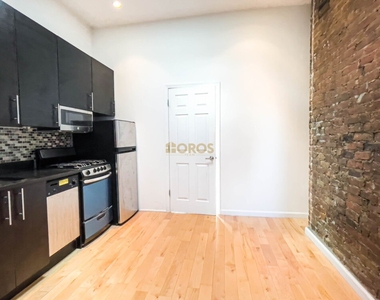 217 East 10th Street - Photo Thumbnail 2