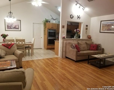 27418 Sherwood Forest Dr - Photo Thumbnail 3