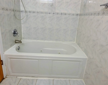 55 Grace St - Photo Thumbnail 12