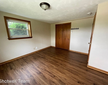 4913 Ethel Ln - Photo Thumbnail 5