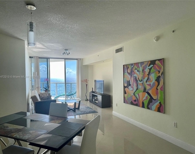 16699 Collins Ave - Photo Thumbnail 6