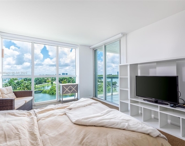 16500 Collins Ave - Photo Thumbnail 26