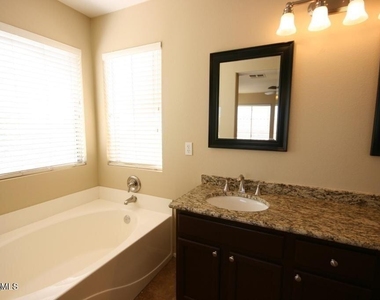 40435 N Acadia Court - Photo Thumbnail 9