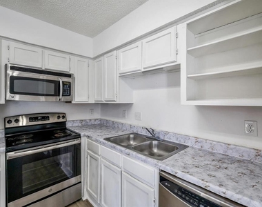 9835 Walnut Street - Photo Thumbnail 10
