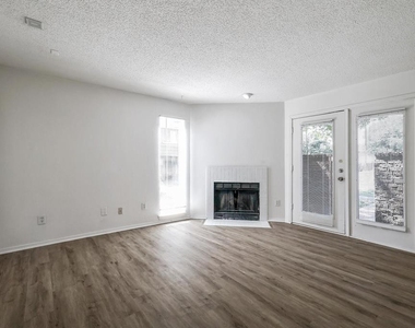 9835 Walnut Street - Photo Thumbnail 3