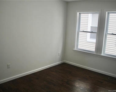 1257 Howard Avenue - Photo Thumbnail 10