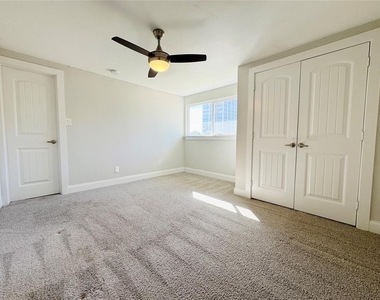 7986 Roundrock Road - Photo Thumbnail 6