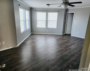 9114 Mimosa Manor - Photo Thumbnail 21