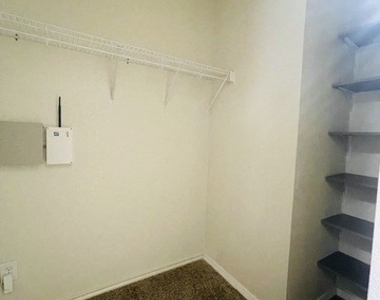 9114 Mimosa Manor - Photo Thumbnail 29
