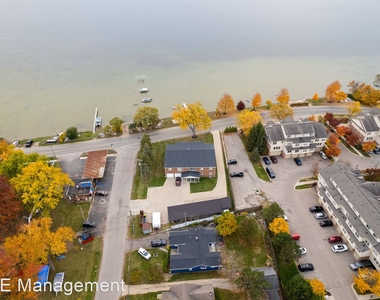 719 E Walled Lake Drive - Photo Thumbnail 23