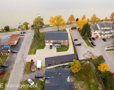 719 E Walled Lake Drive - Photo Thumbnail 16
