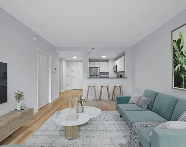 West 48th Street - Photo Thumbnail 2