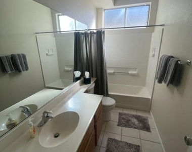 7600 Water View Way - Photo Thumbnail 15