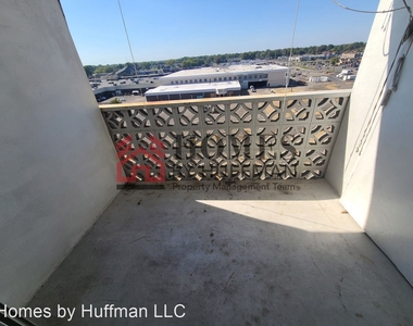 1100 Erie Avenue - Unit 807 - Photo Thumbnail 12