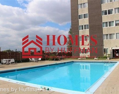 1100 Erie Avenue - Unit 807 - Photo Thumbnail 1