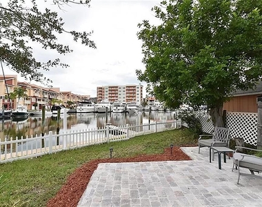 245 Boca Ciega Drive - Photo Thumbnail 12