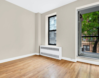 East 25th Street - Photo Thumbnail 1