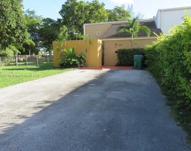 12300 Sw 18 Te - Photo Thumbnail 1