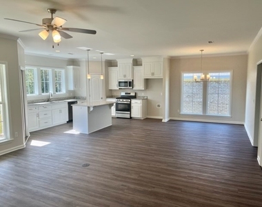 641 Ridgeland - Photo Thumbnail 1