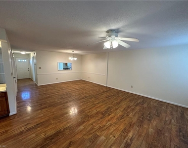 3902 Roebling Lane - Photo Thumbnail 19