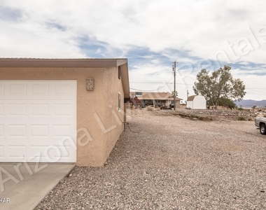 2939 Saddleback Dr - Photo Thumbnail 3