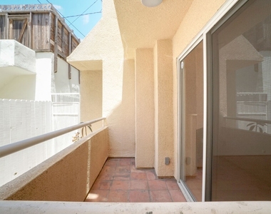 1239 9th St - Photo Thumbnail 4