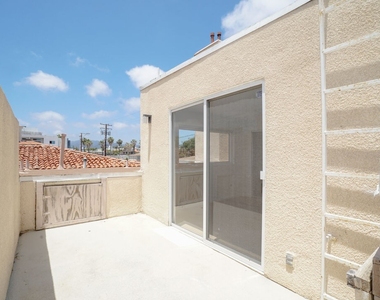 1239 9th St - Photo Thumbnail 41