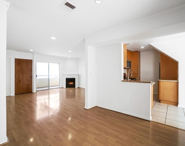 1239 9th St - Photo Thumbnail 11