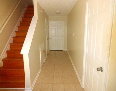 2811 Berrywood Ln - Photo Thumbnail 16