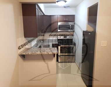 6001 N Kenmore Ave - Photo Thumbnail 3