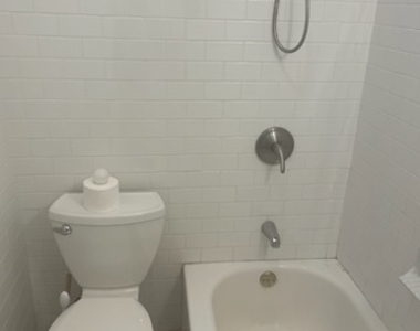 403 West 44th Street - Photo Thumbnail 4