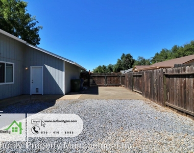 1976 Chiella Ln - Photo Thumbnail 23