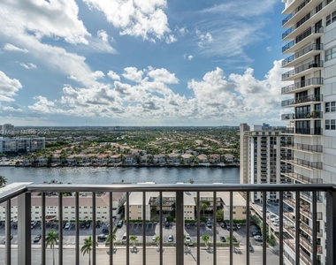 2201 S Ocean Dr - Photo Thumbnail 7