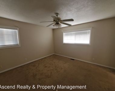 7085 Sw Shady Ct - Photo Thumbnail 15